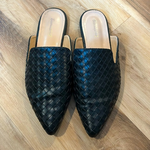 Slip on shoes size 9.5 - Picture 1 of 6